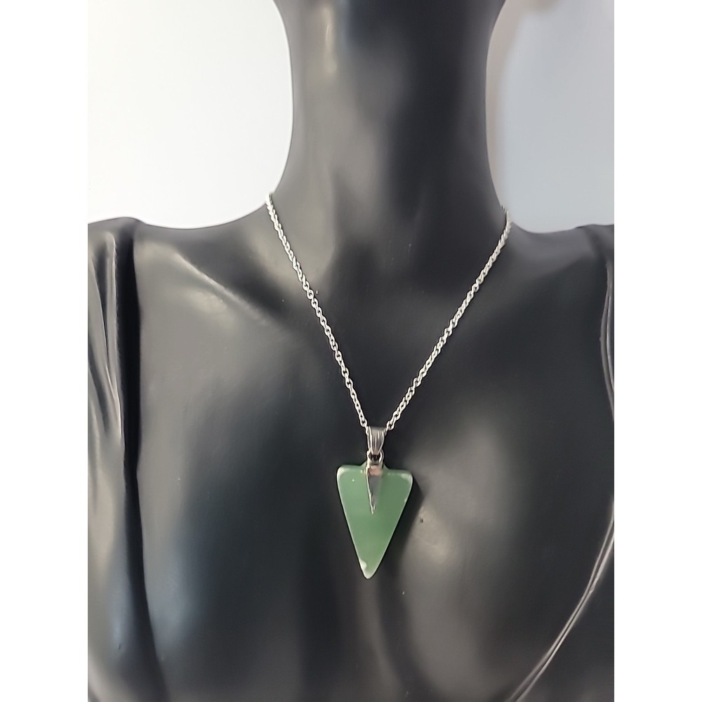 Vintage Green‎ Stone Arrowhead Pendant Necklace Silver Tone Boho Jewelry
